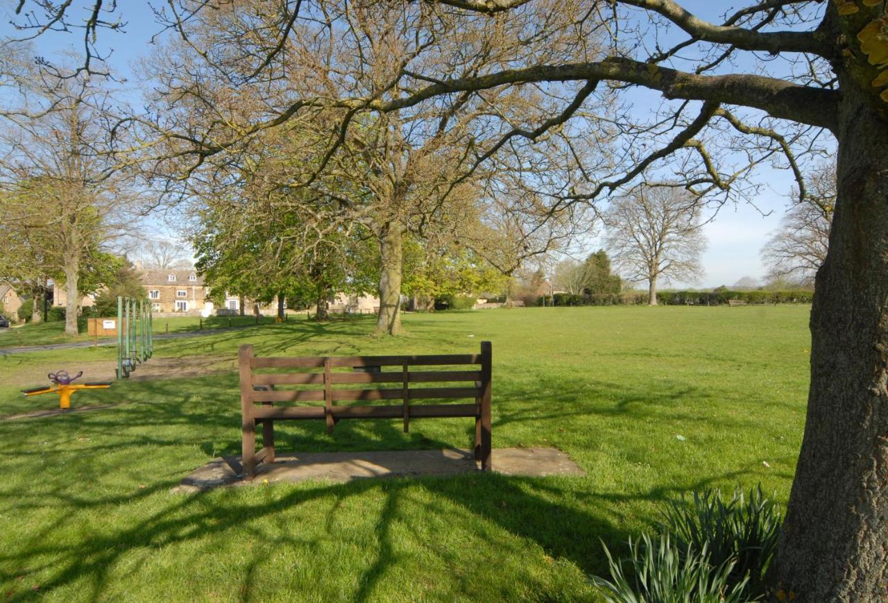 Grooms Cottage Kingham Bagian luar foto